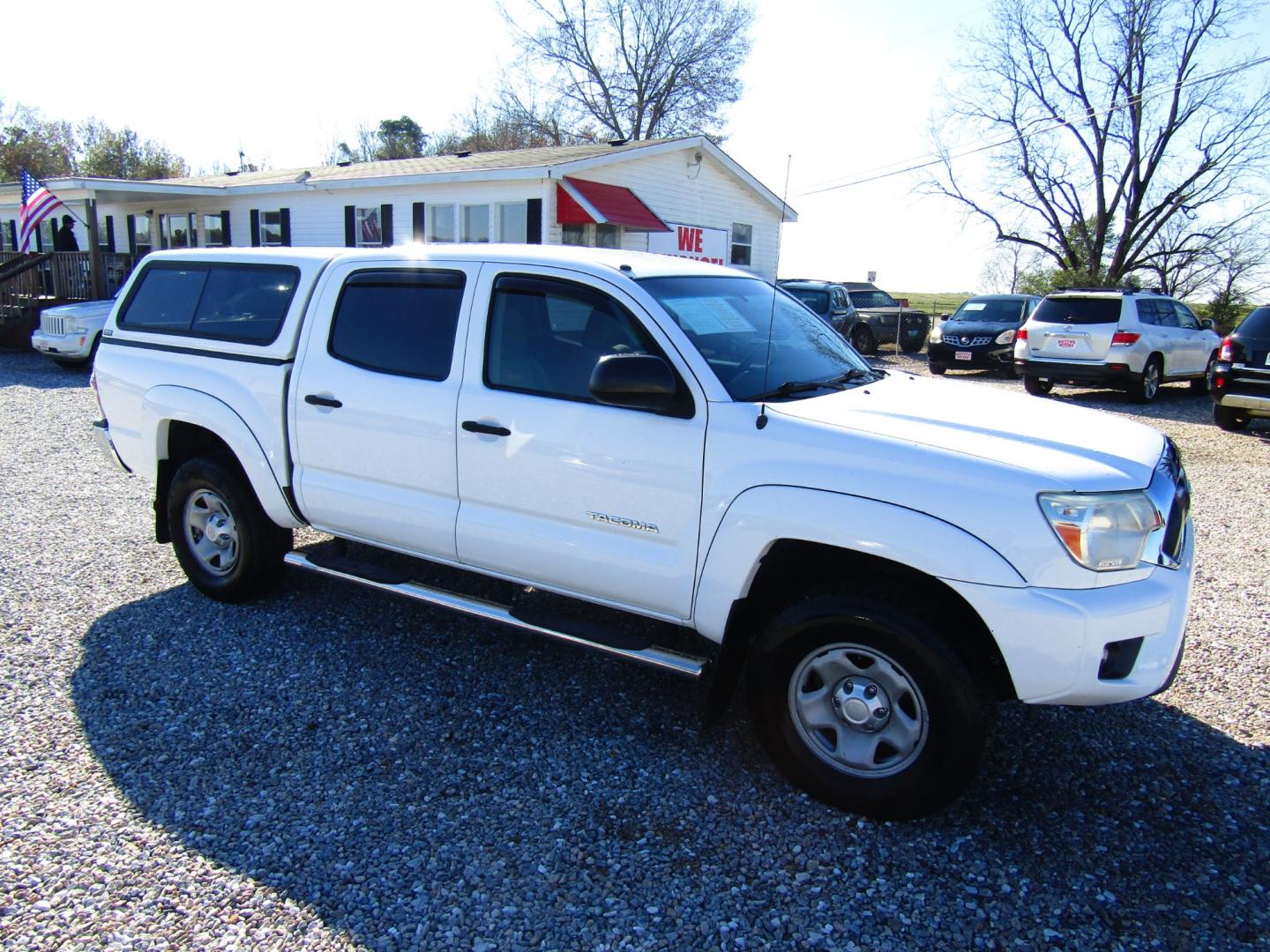 2013 WHITE Toyota Tacoma PreRunner Double Cab V6 Auto 2WD (5TFJU4GN5DX) with an 4.0L V6 DOHC 24V engine, Automatic transmission, located at 15016 S Hwy 231, Midland City, AL, 36350, (334) 983-3001, 31.306210, -85.495277 - Photo#0